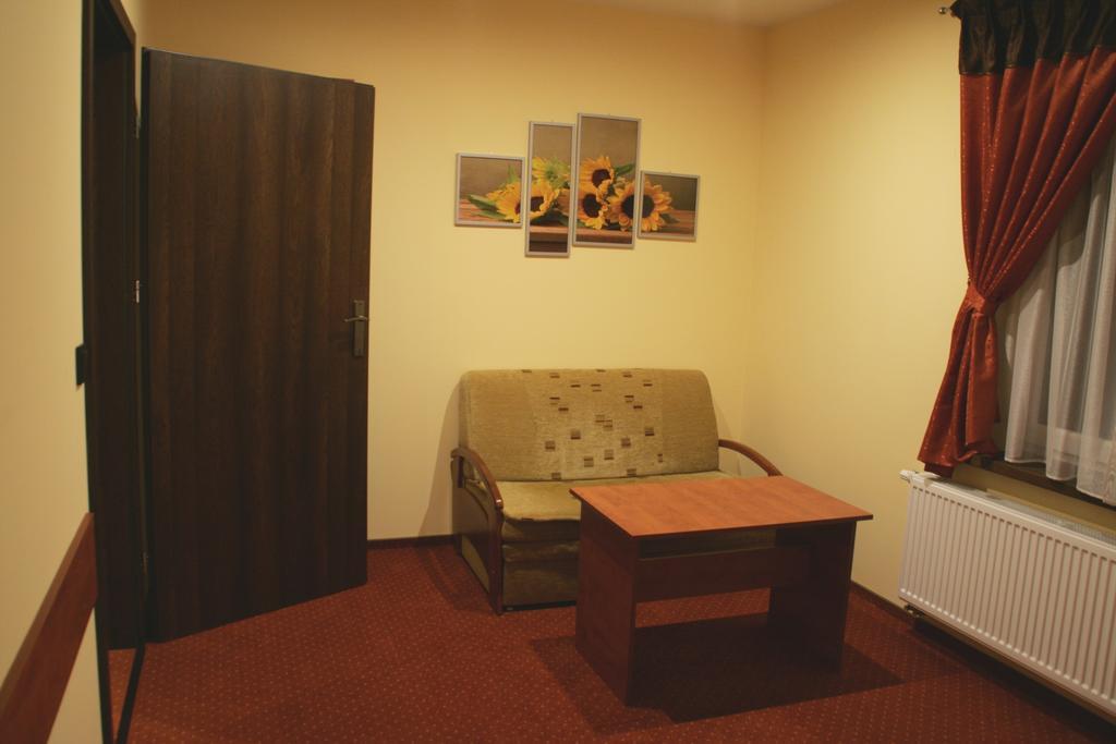 Hotel Kuznia Oberza Polska Lysomice ห้อง รูปภาพ