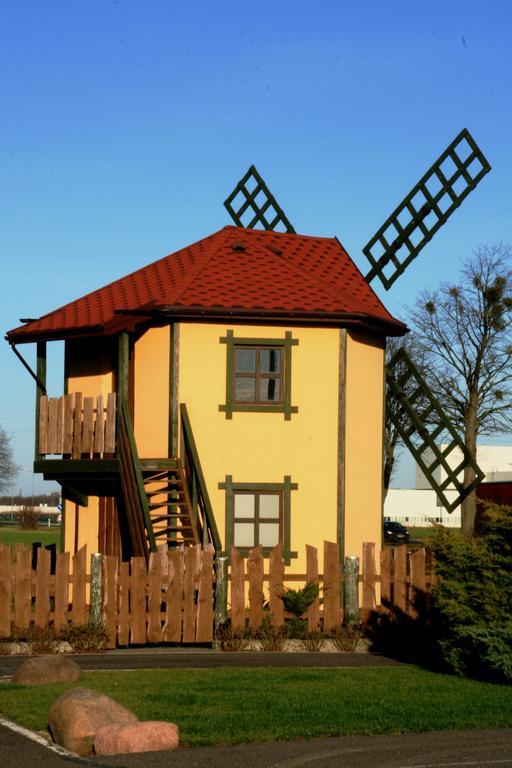 Hotel Kuznia Oberza Polska Lysomice ภายนอก รูปภาพ