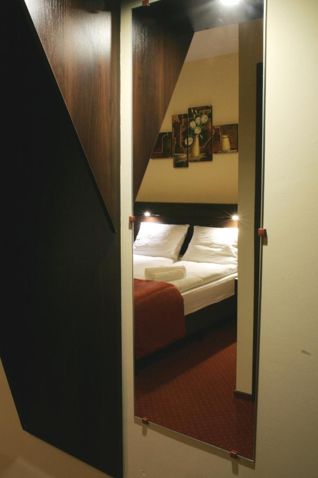 Hotel Kuznia Oberza Polska Lysomice ภายนอก รูปภาพ
