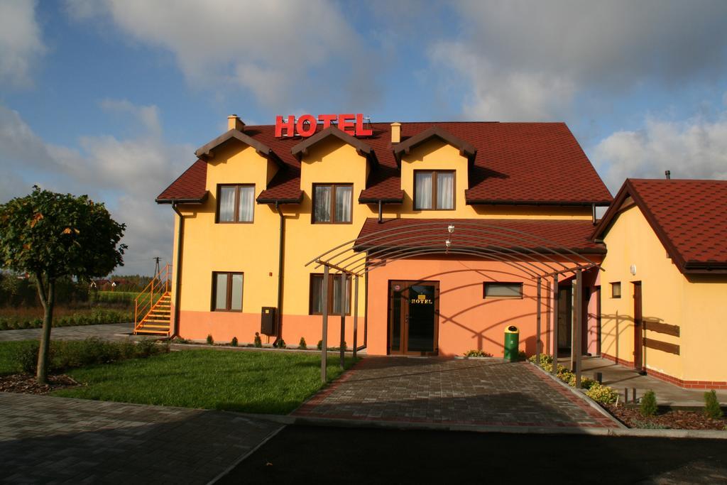 Hotel Kuznia Oberza Polska Lysomice ภายนอก รูปภาพ